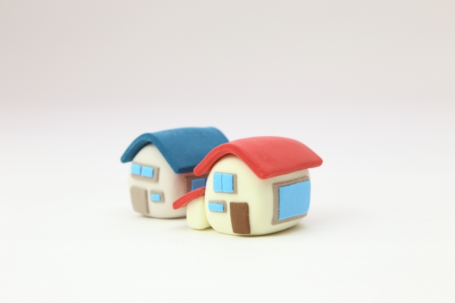 家が2つならんでいる